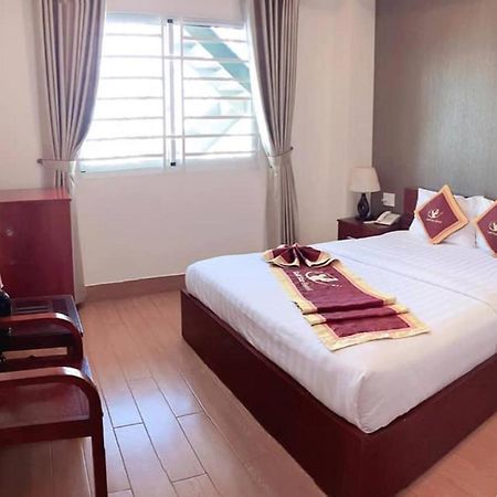 Golf Star Hotel Thành Pho Ho Chí Minh Esterno foto