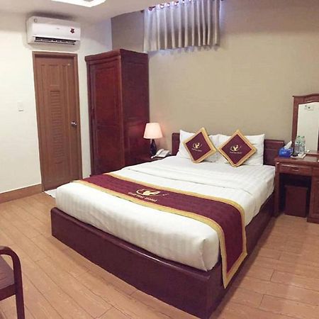 Golf Star Hotel Thành Pho Ho Chí Minh Esterno foto