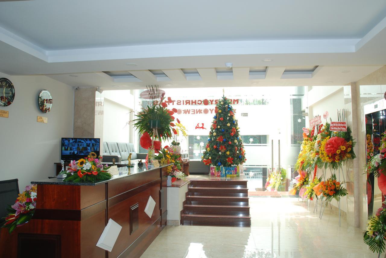 Golf Star Hotel Thành Pho Ho Chí Minh Esterno foto