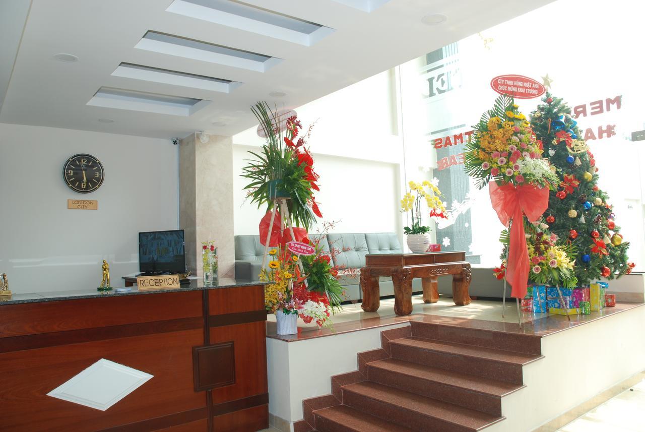 Golf Star Hotel Thành Pho Ho Chí Minh Esterno foto