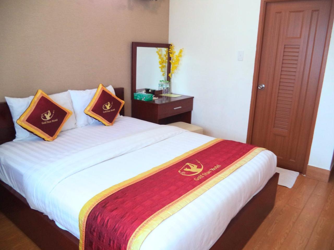 Golf Star Hotel Thành Pho Ho Chí Minh Esterno foto