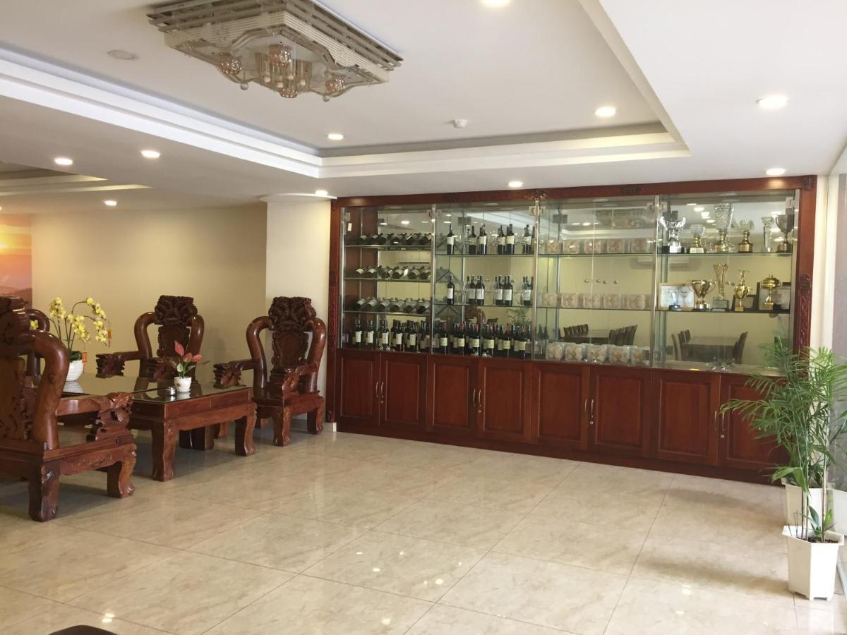Golf Star Hotel Thành Pho Ho Chí Minh Esterno foto